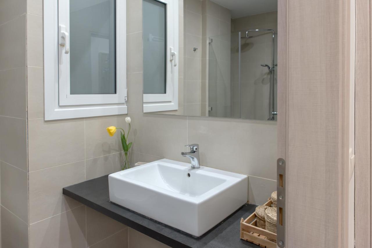 Amazing Apartment 2 Min To Acropolis Athens Exterior photo
